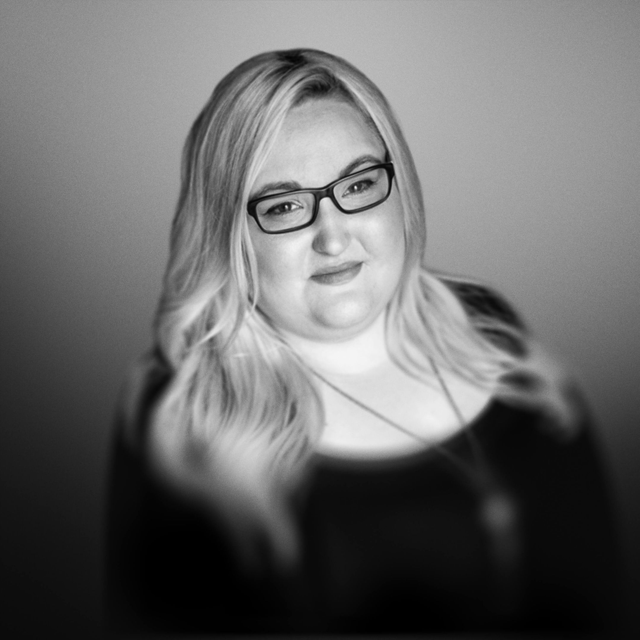 Scénariste de Unknown 9: Passage, Jessica Kincaid